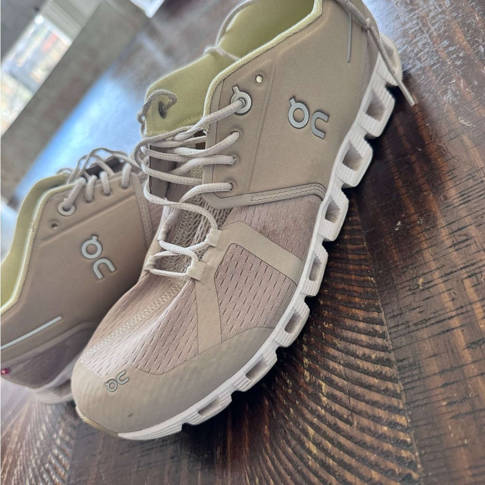 “SOLD***” ON cloud  Running Beige Sneakers